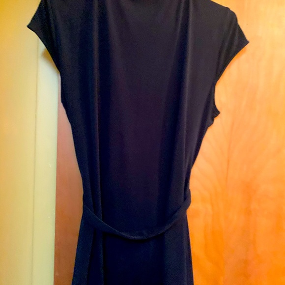Calvin Klein black size L v neck soft frill down right shoulder to right hip - Picture 3 of 4